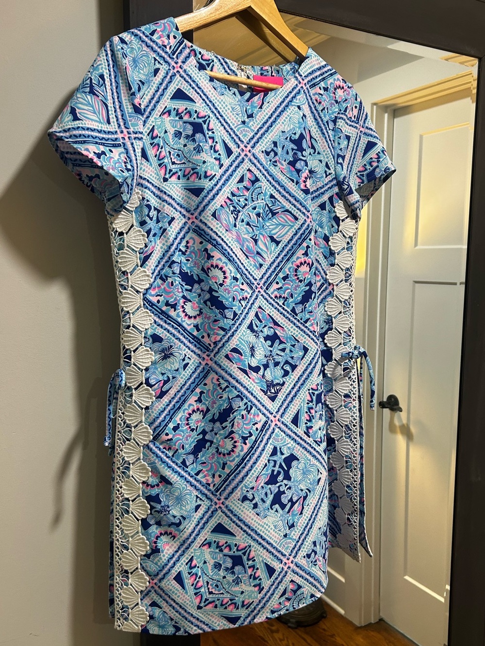 Lilly Pulitzer Blue Floral Geometric Shift Dress with White Lace Trim
